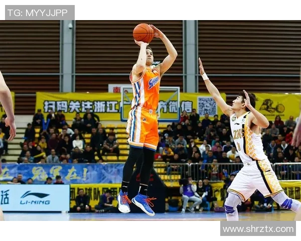 深入分析上海篮球队的进攻战术与球队整体表现的关系 深入分析上海篮球队的进攻战术与球队整体表现的关系